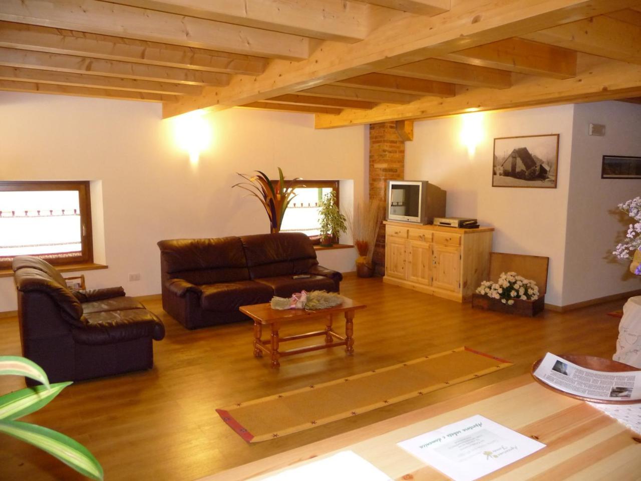 Agriturismo Fornas Hotell Tolmezzo Exteriör bild